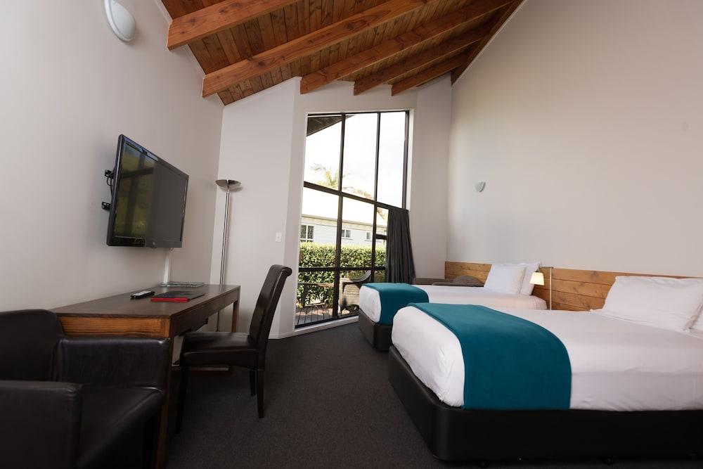 The Sands Hotel Hokianga Omapere Exterior photo